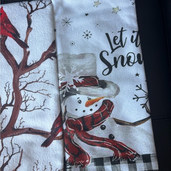 3 Festive Christmas Holiday Snowman and Cardinal Towels - Picture 4 of 5